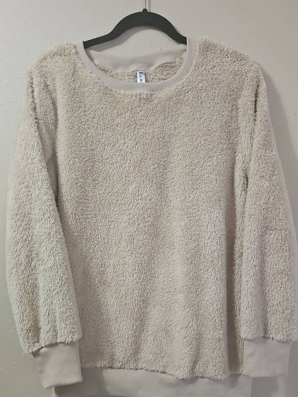 Leo Rosi Plush Crewneck Sweatshirt - Beige